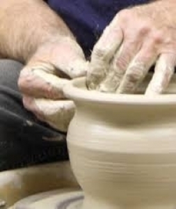 Abu Dhabi Pottery Est