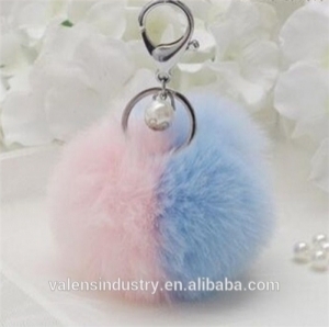 Best Selling Wholesale Heart Shape Faux Fur Pom